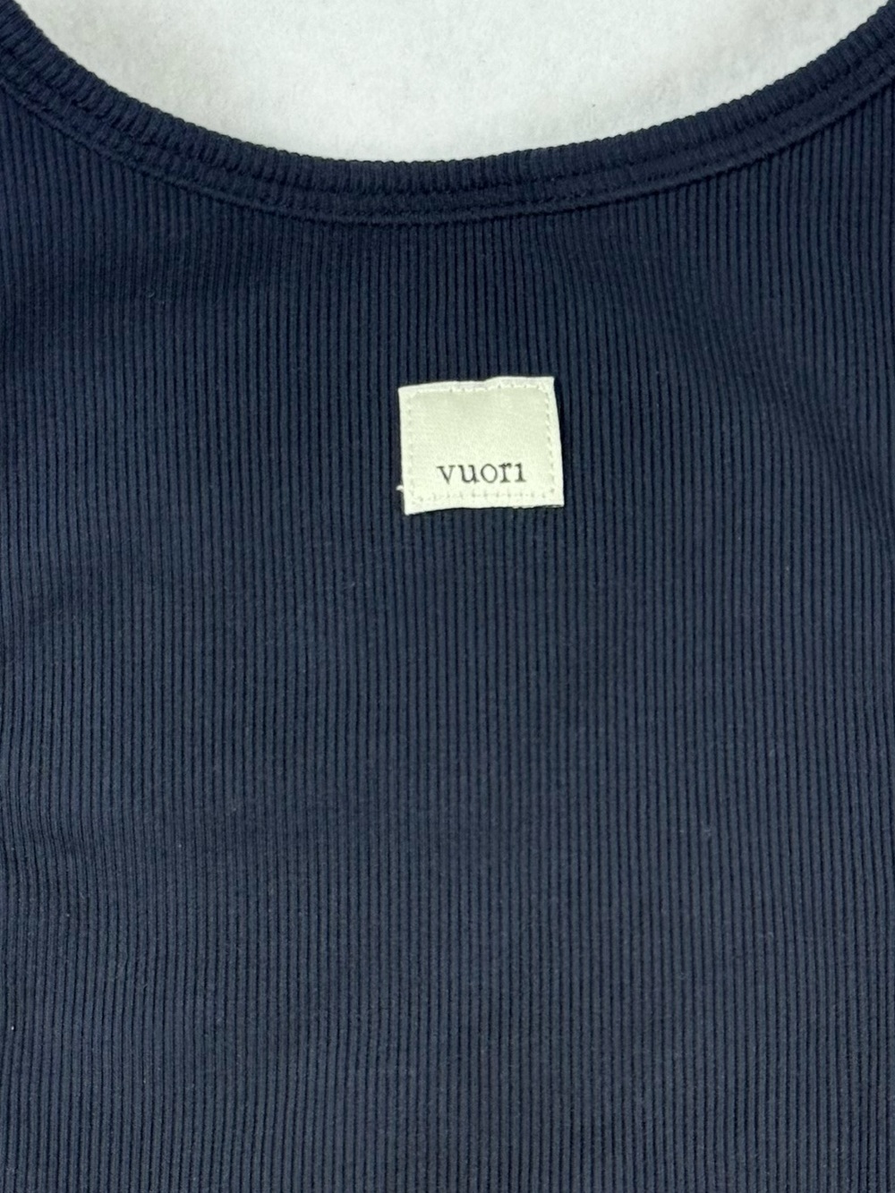 Vuori Ribbed Shelf Bra Tank Top Black Athleisure Medium - Picture 3 of 5